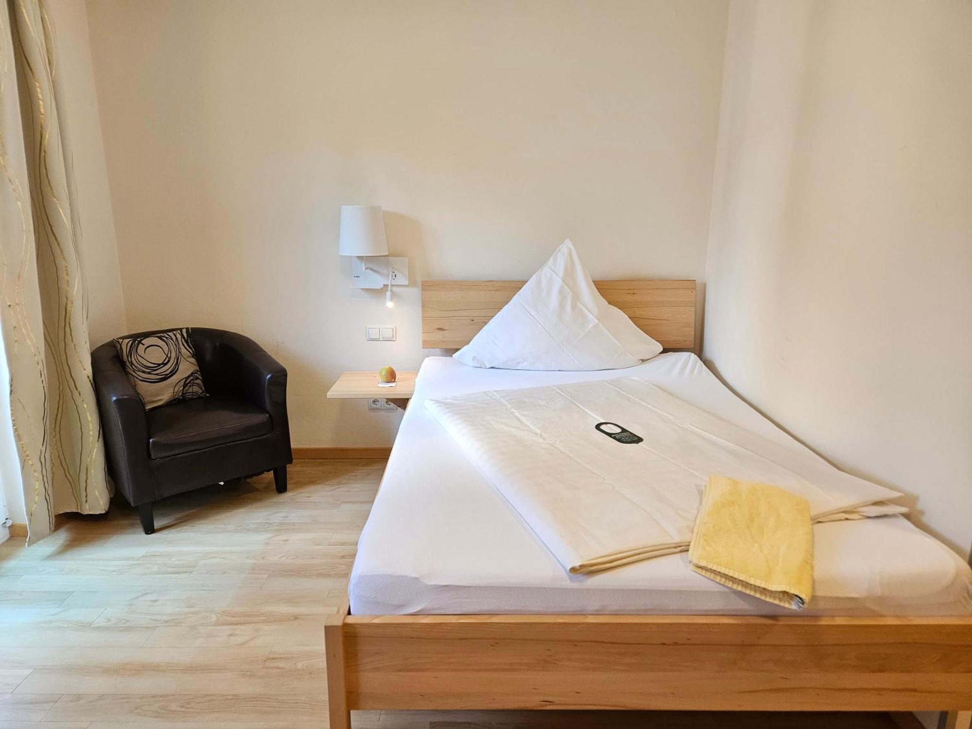 Hotel & Cafe Ritter Von Boehl Deidesheim Luaran gambar