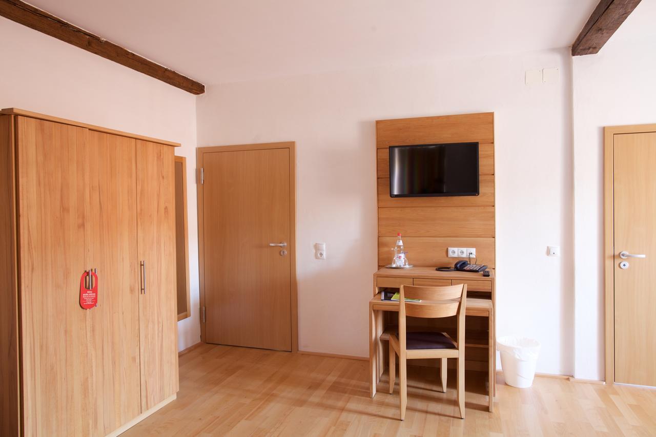 Hotel & Cafe Ritter Von Boehl Deidesheim Luaran gambar