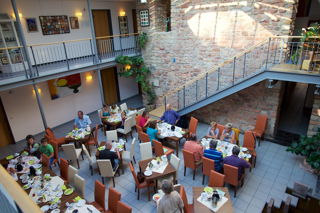 Hotel & Cafe Ritter Von Boehl Deidesheim Luaran gambar