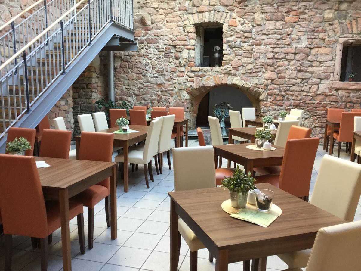 Hotel & Cafe Ritter Von Boehl Deidesheim Luaran gambar